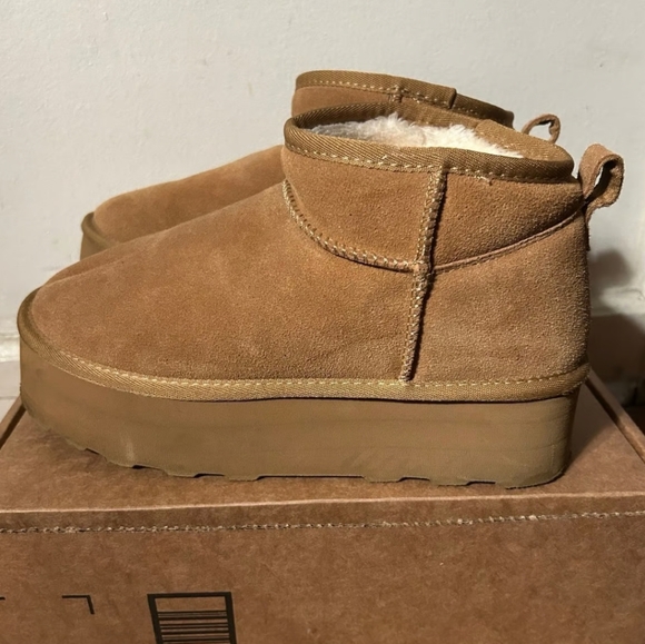 Ugg women's classic ultra platform - Picture 2 of 6